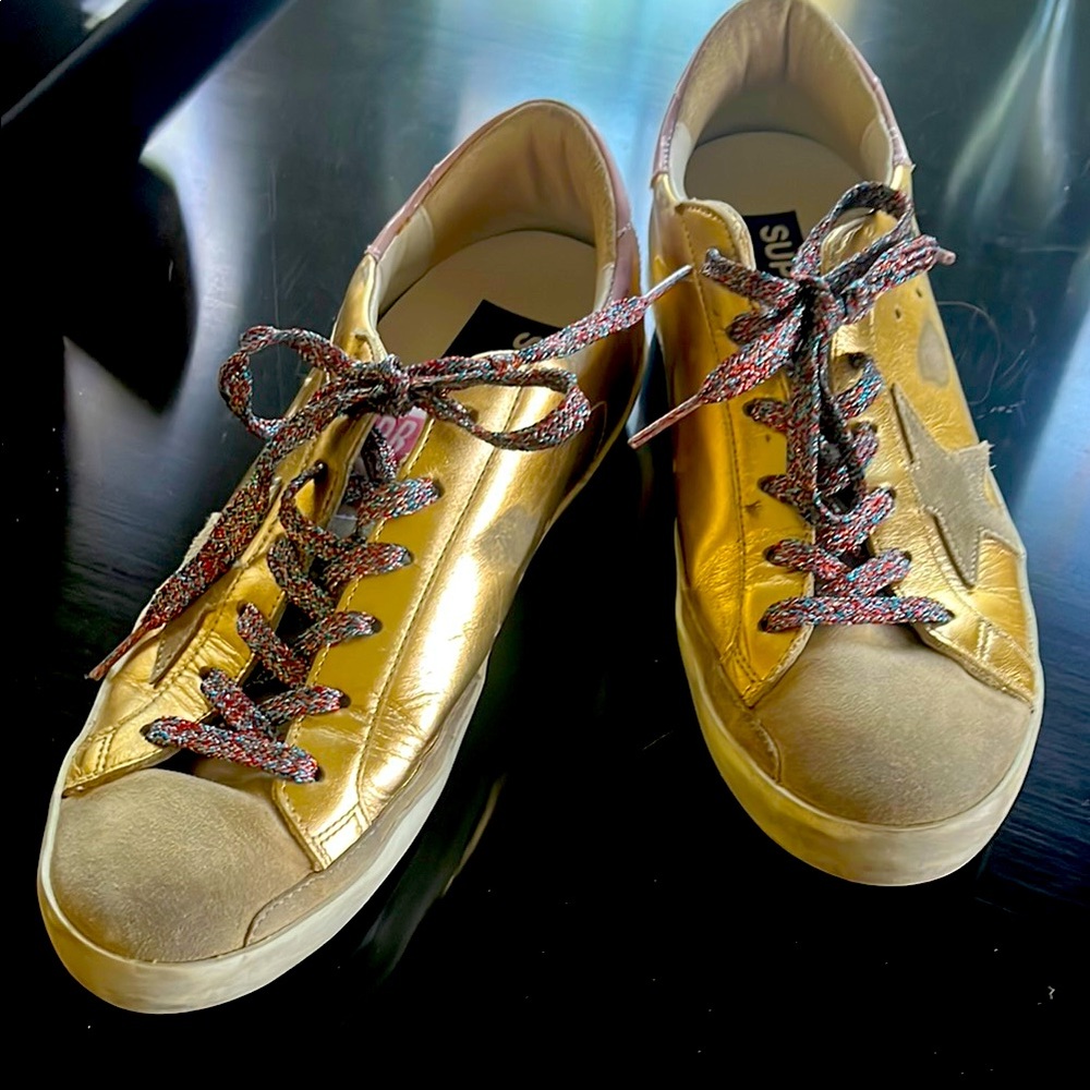 Golden Goose Gold Leather Low-Top Sneakers with Multicolor Laces